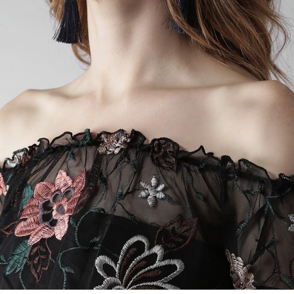 Forever 21 women black sheer embroidery crop Bardot top - Picture 9 of 10